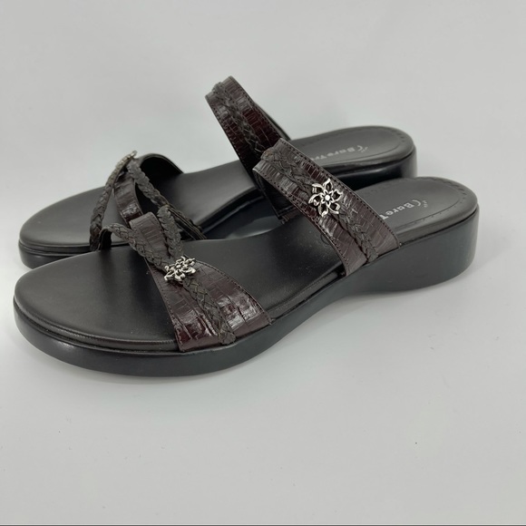 Brown BareTraps Sandals with Flower Accents 8.5